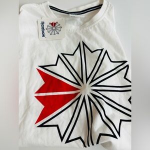 Reebok White and Red Graphic Tee, cotton, size XS, NWT